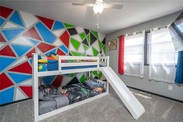 1675 9th Street NW, Cedar Rapids, IA 52405