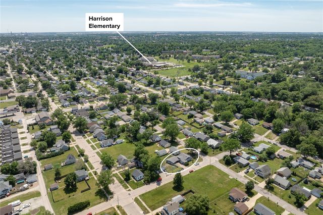 1675 9th Street NW, Cedar Rapids, IA 52405