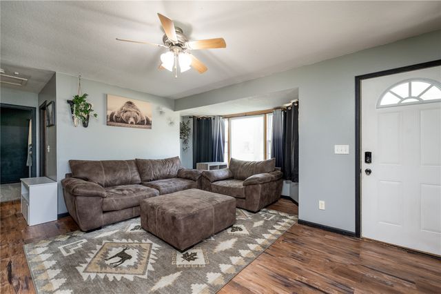 1675 9th Street NW, Cedar Rapids, IA 52405