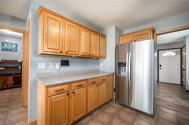 1675 9th Street NW, Cedar Rapids, IA 52405