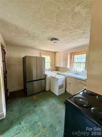 406 Circle Drive W, Shelby, NC 28150