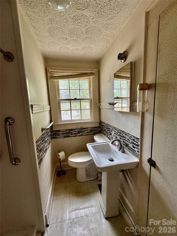 406 Circle Drive W, Shelby, NC 28150