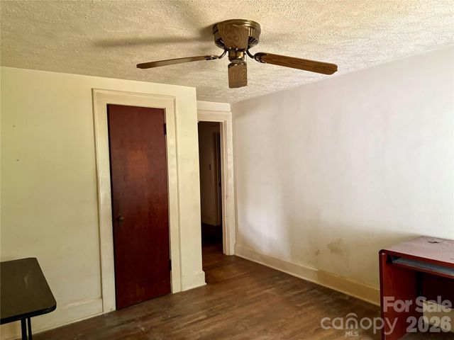 406 Circle Drive W, Shelby, NC 28150