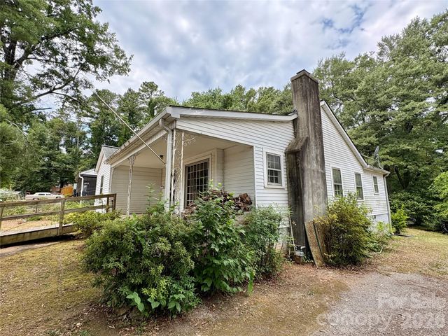 406 Circle Drive W, Shelby, NC 28150