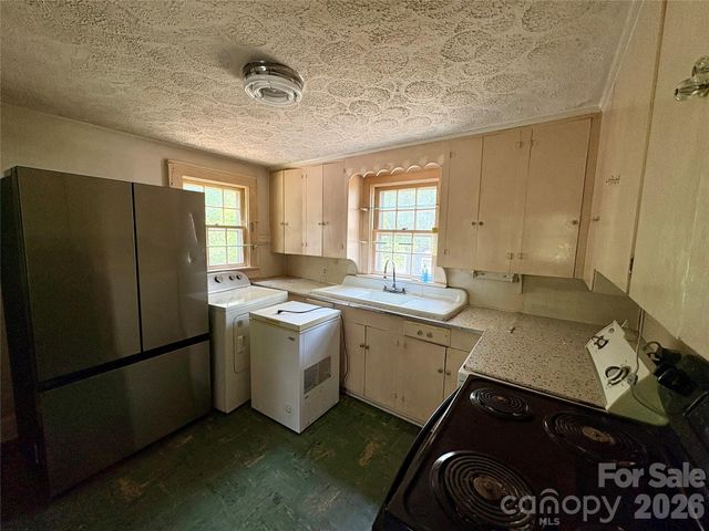 406 Circle Drive W, Shelby, NC 28150