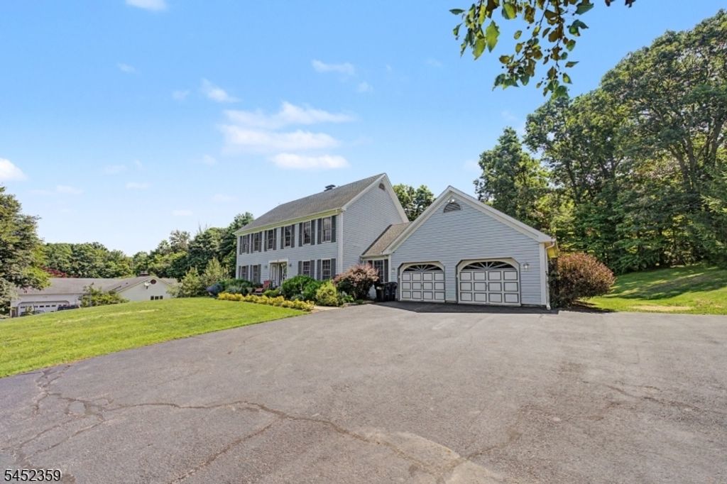 38 Dyer Rd, Wantage Twp., NJ 07461 — exterior