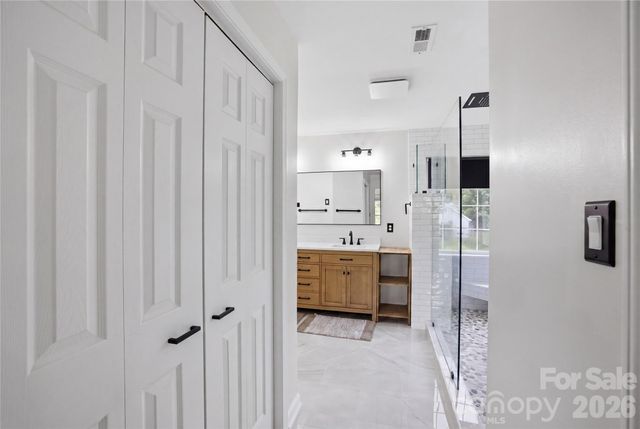 4704 Lone Tree Court, Charlotte, NC 28269