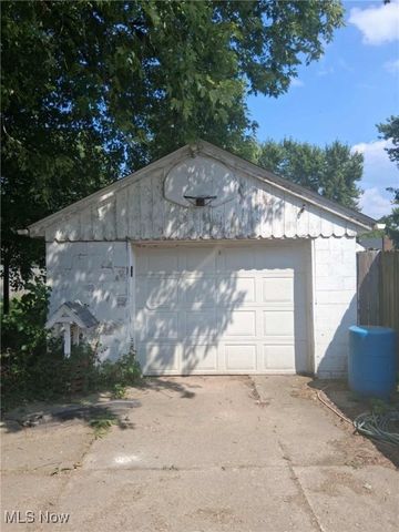 1605 Ohio Avenue, Lorain, OH 44052