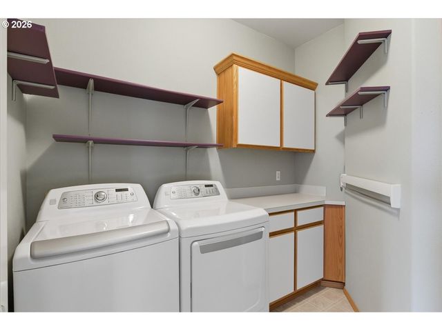 1615 7TH St, Columbia City, OR 97018