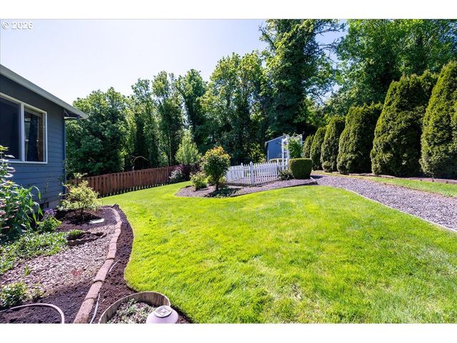 1615 7TH St, Columbia City, OR 97018