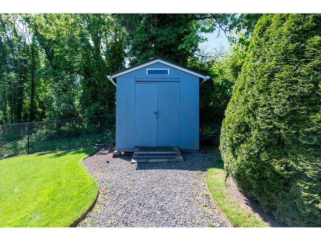 1615 7TH St, Columbia City, OR 97018