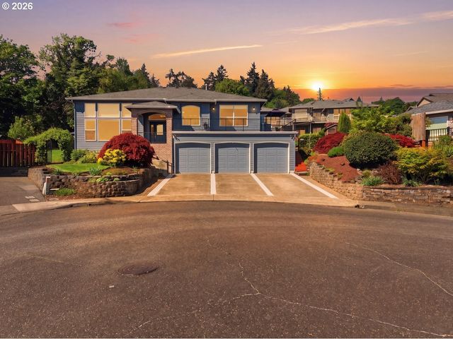 1615 7TH St, Columbia City, OR 97018