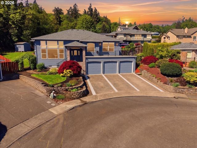 1615 7TH St, Columbia City, OR 97018
