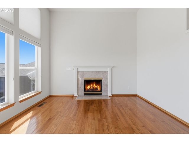 1615 7TH St, Columbia City, OR 97018