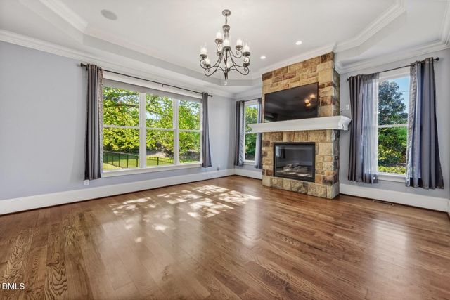 693 Hawthorne Place, Creedmoor, NC 27522