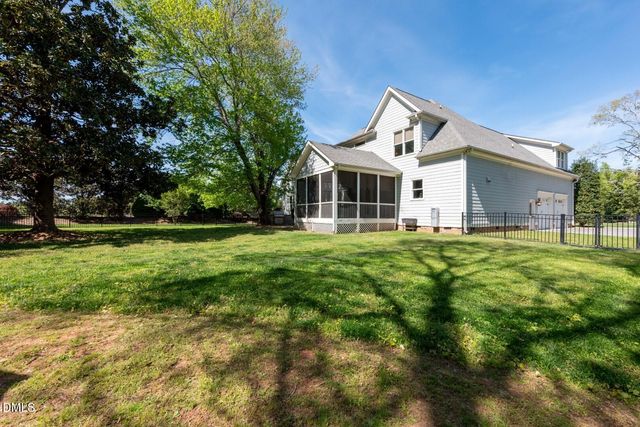 693 Hawthorne Place, Creedmoor, NC 27522