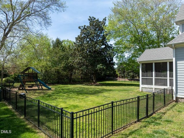 693 Hawthorne Place, Creedmoor, NC 27522