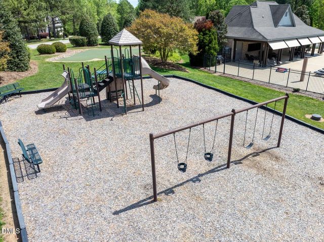 693 Hawthorne Place, Creedmoor, NC 27522