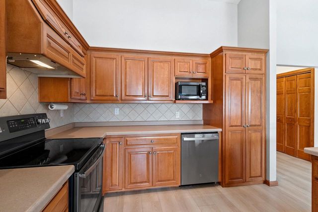 3950 AGATHA CHRISTIE AVENUE, De Pere, WI 54115