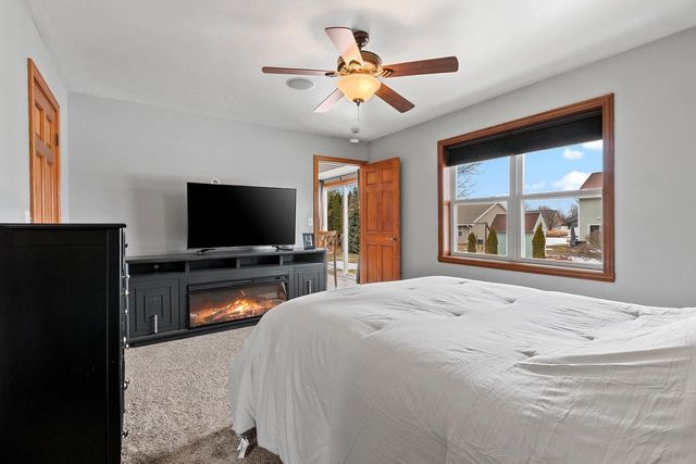 3950 AGATHA CHRISTIE AVENUE, De Pere, WI 54115