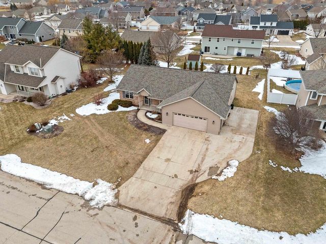3950 AGATHA CHRISTIE AVENUE, De Pere, WI 54115