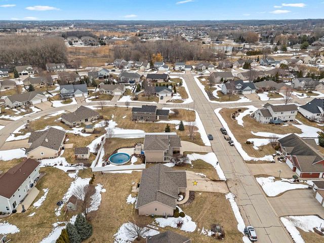 3950 AGATHA CHRISTIE AVENUE, De Pere, WI 54115