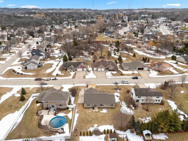 3950 AGATHA CHRISTIE AVENUE, De Pere, WI 54115