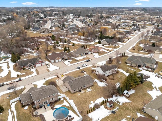 3950 AGATHA CHRISTIE AVENUE, De Pere, WI 54115