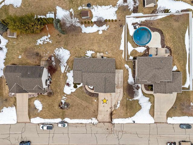 3950 AGATHA CHRISTIE AVENUE, De Pere, WI 54115