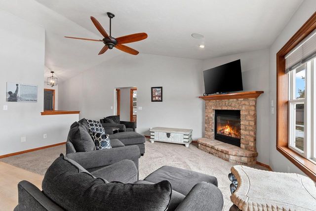 3950 AGATHA CHRISTIE AVENUE, De Pere, WI 54115