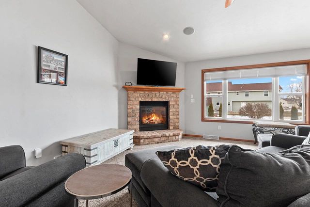 3950 AGATHA CHRISTIE AVENUE, De Pere, WI 54115