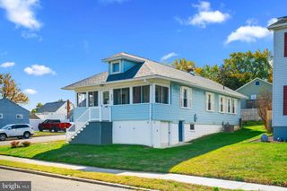 226 S PINE AVE, Maple Shade, NJ 08052