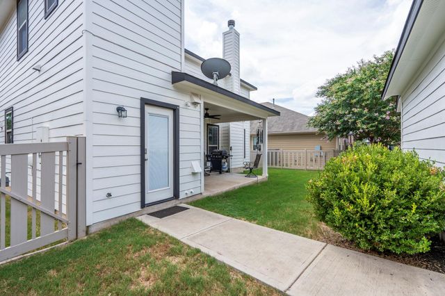 2037 Herzog BLVD, Kyle, TX 78640