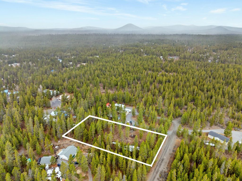 53623 Woodchuck Drive, La Pine, OR 97739