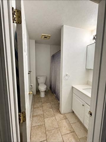 2 Shawmut Ave 2, Marlborough, MA 01752