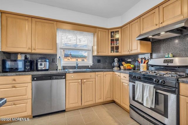 1111 Glenwood Road, Toms River, NJ 08753