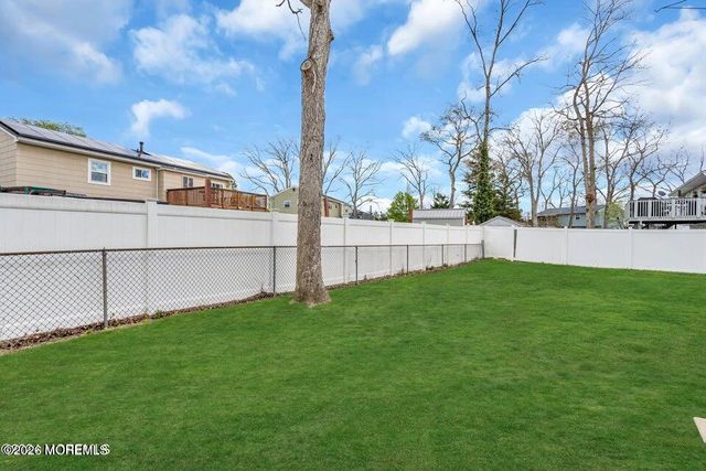 1111 Glenwood Road, Toms River, NJ 08753