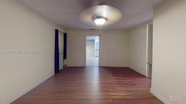 15552 SW 54th Ter, Miami, FL 33185