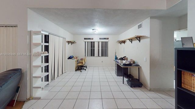 15552 SW 54th Ter, Miami, FL 33185