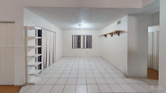 15552 SW 54th Ter, Miami, FL 33185