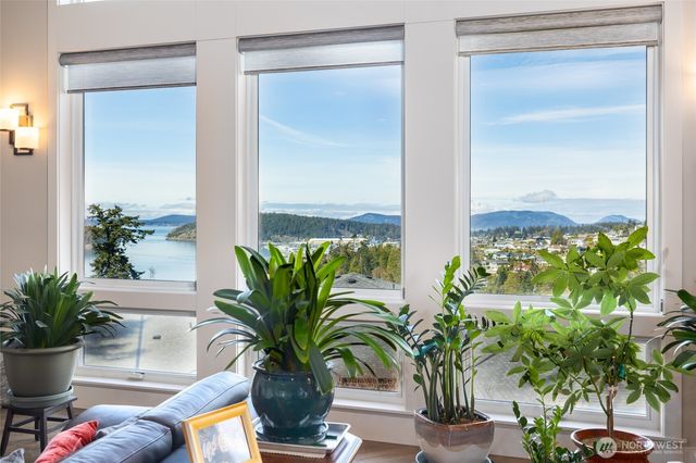 4309 Marine Crest Place, Anacortes, WA 98221