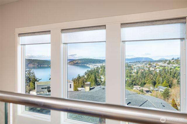 4309 Marine Crest Place, Anacortes, WA 98221