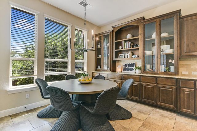 8813 Fescue LN, Austin, TX 78738