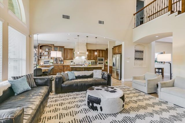 8813 Fescue LN, Austin, TX 78738