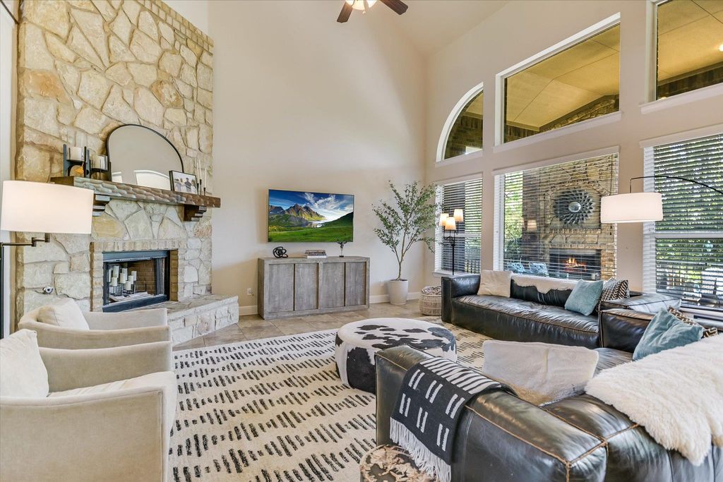 8813 Fescue LN, Austin, TX 78738