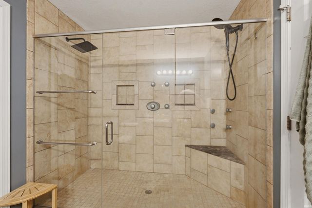 12311 Cliff View Court, Fort Wayne, IN 46818