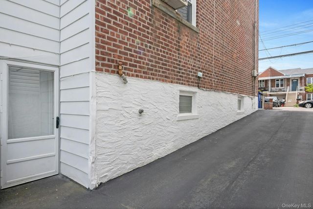 152 Meagher Avenue, Bronx, NY 10465