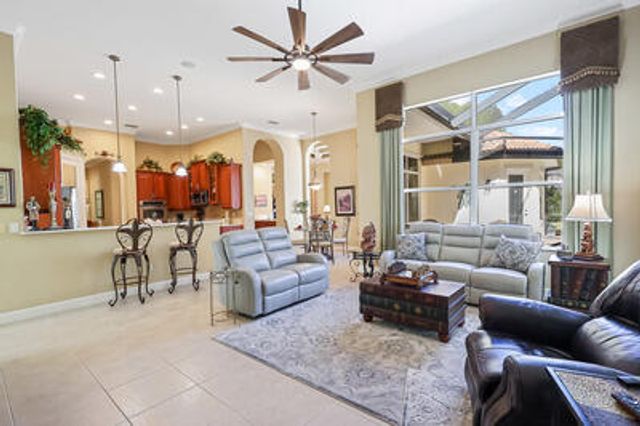 1720 Cassville Avenue, Vero Beach, FL 32966