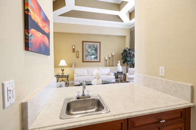 1720 Cassville Avenue, Vero Beach, FL 32966