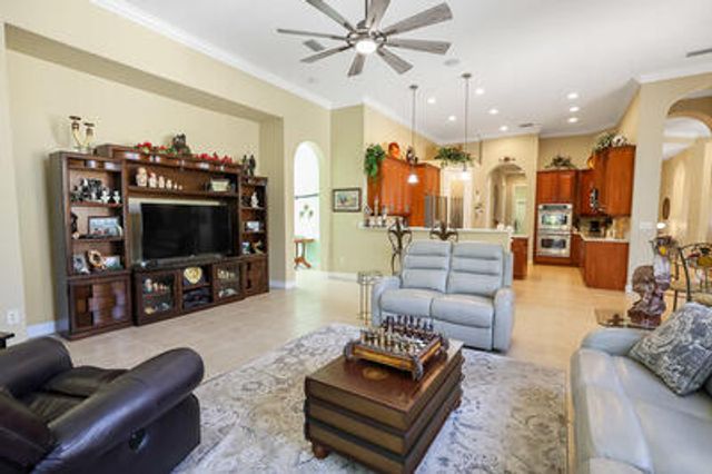 1720 Cassville Avenue, Vero Beach, FL 32966